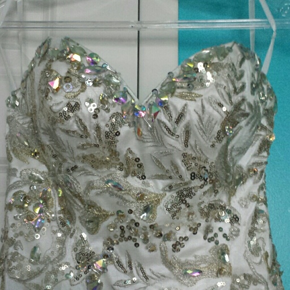 Princess prom dress - Picture 2 of 4