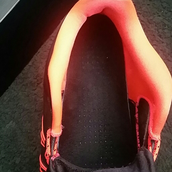 Air Max Lebron x Low - Picture 4 of 4