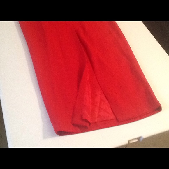 Red Gown party/prom - Picture 4 of 4