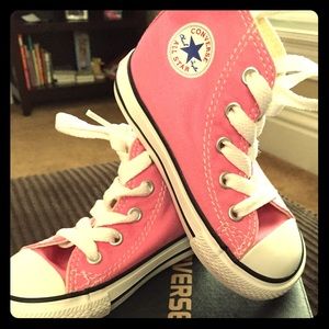 💗🌟NWT* Converse Pink AllStar-Sz 6 Toddler