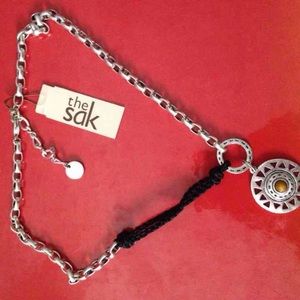 Pendant necklace NWT