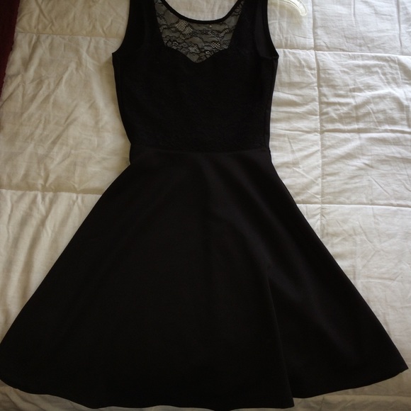 H&M Dresses & Skirts - Party dress