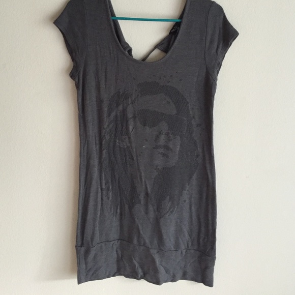 Grey bob Marley shirt