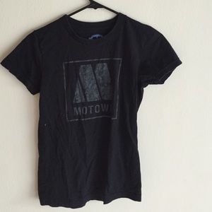 Black tee shirt