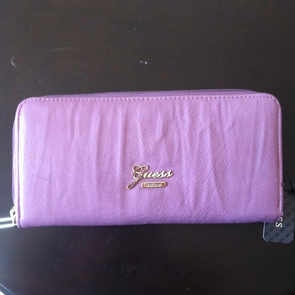Guess wallet