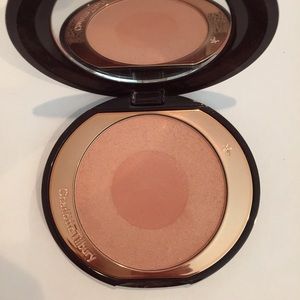Charlotte Tilbury Cheek to Chic Blush FIRST LOVE