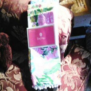 Four beautiful napkins