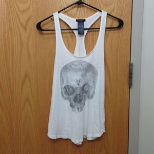 Aritzia tank with skull on front size Xsmall