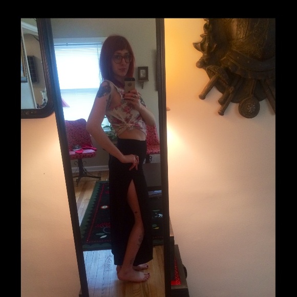 Slit pants - Picture 2 of 3