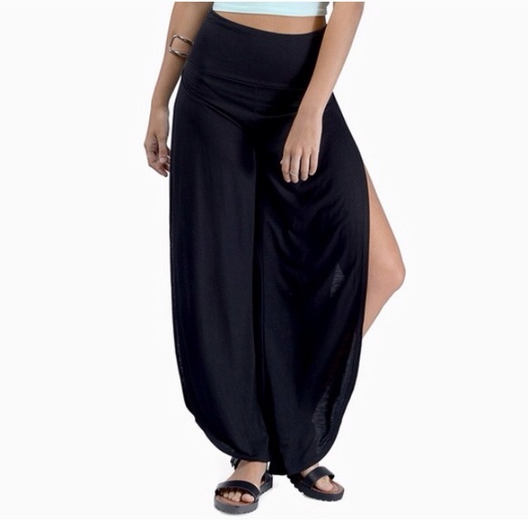 Slit pants - Picture 3 of 3