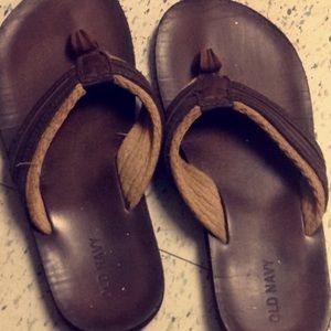 old navy sandals