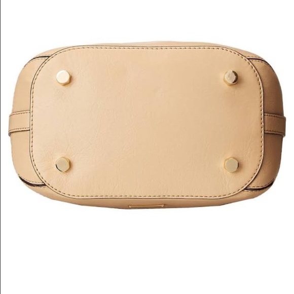 Rebecca minkoff bucket bag "almost new" - Picture 4 of 4