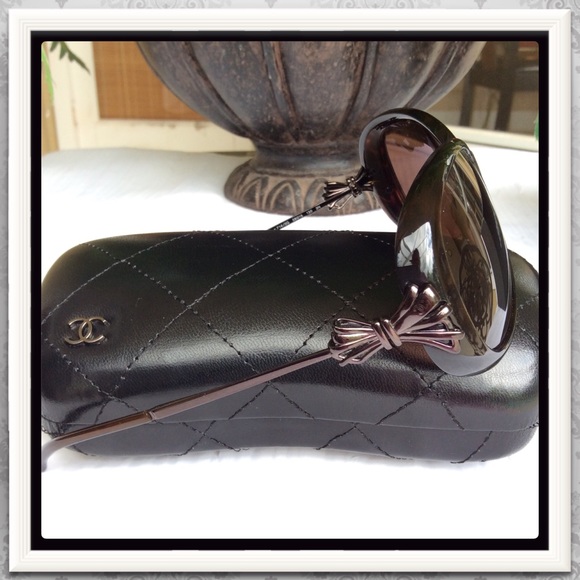 Chanel Sunglasses Model Number 5178 - Picture 3 of 4