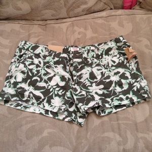 Pattern Shorts