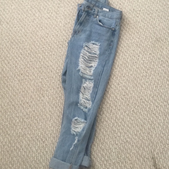 SOLD Brandy Melville jeans - Picture 2 of 3