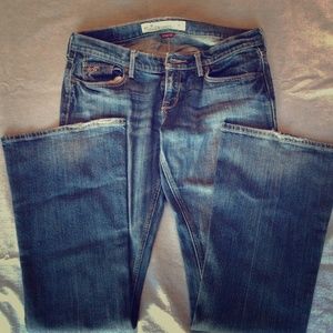 Hollister jeans