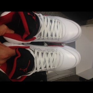 100% authentic retro fire red 5s size 11 with box