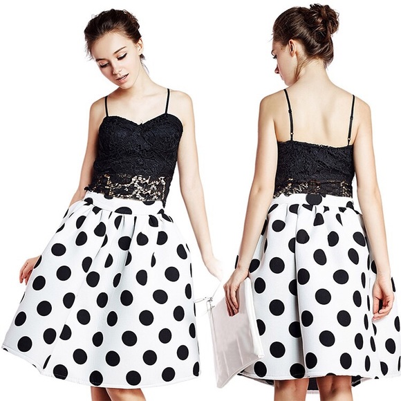 Boutique Dresses & Skirts - 🆕 Trendy B&W Polka Dot Pleated Midi Skirt