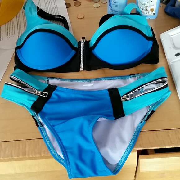 Zippered bikini bottoms only