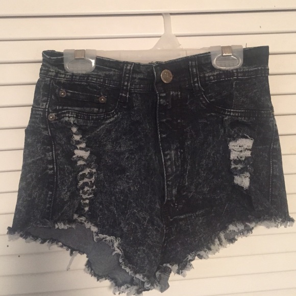 High wasted shorts