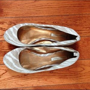Cynthia Vincent ballet flats