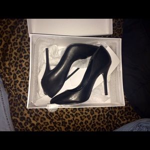👠STEVE MADDEN POINTY PUMPS👠