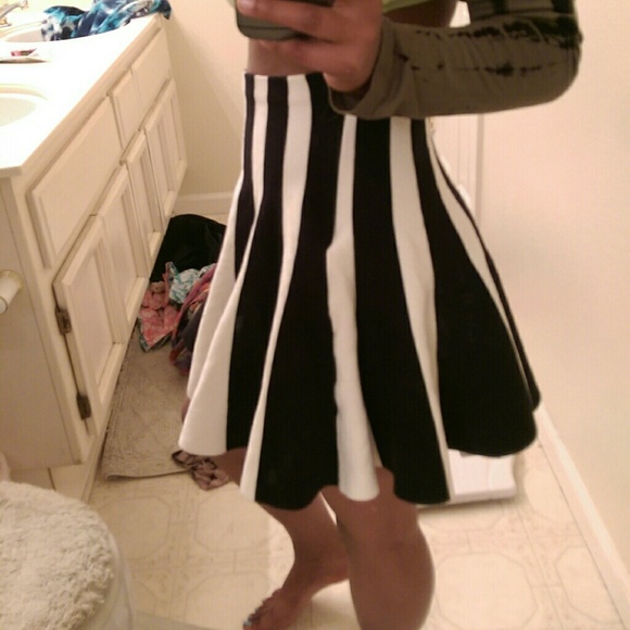 High Waisted Striped Skater Skirt