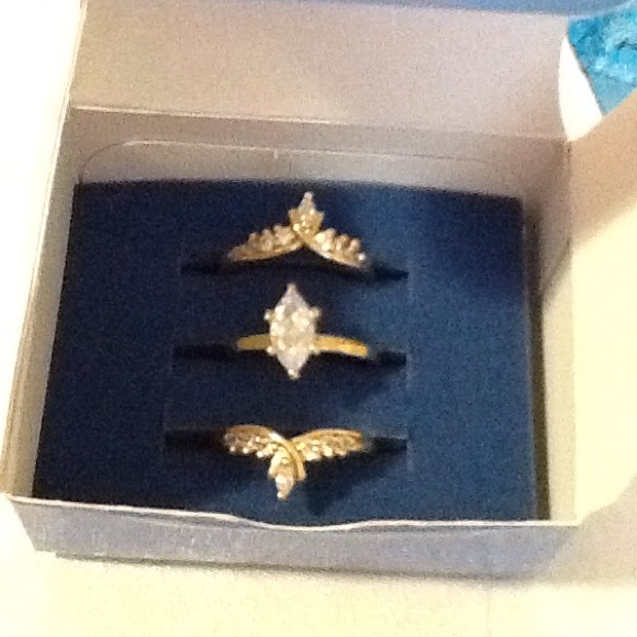 Avon Jewelry - Marquise Ring