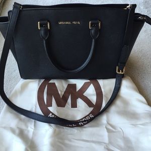 Michael Kors large Selma handbag in black