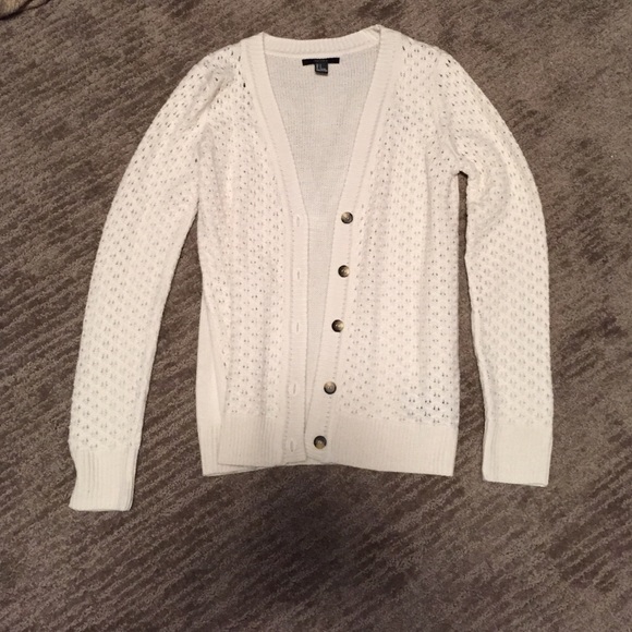 Forever 21 light tan sweater
