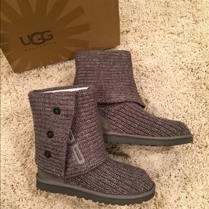 NIB Ugg Classic Cardy Grey Boots