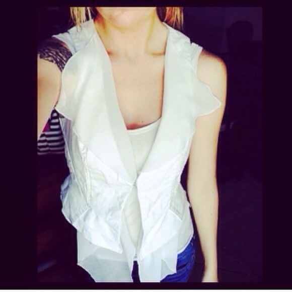 White vest