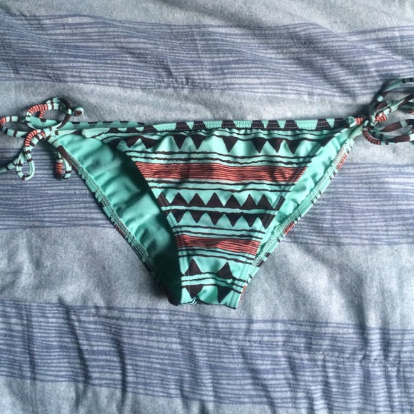 Billabong cheeky bikini bottoms