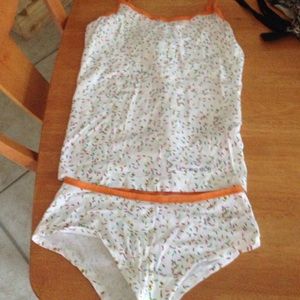 Brand new without tags victoria secret set