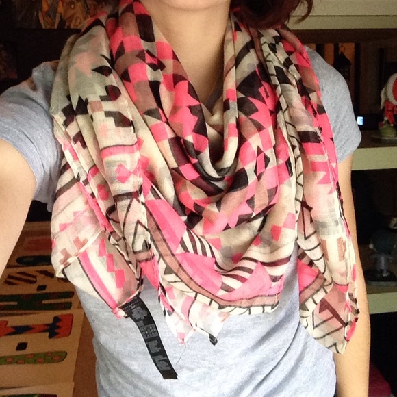 Tribal print scarf!