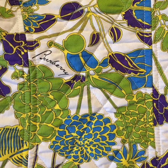 💖Host Pick💖Burberry Quilted Jacket✨✨ - Picture 3 of 4