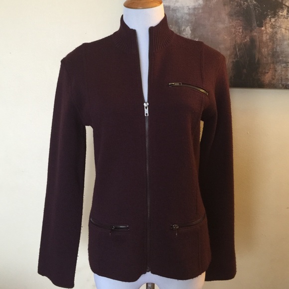 Sweater - Picture 1 of 3