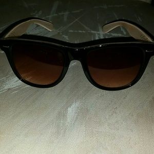gently used sunglasses