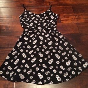 L.A. Hearts Daisy Dress