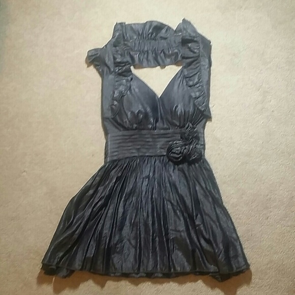 Adorable ruffled tank top