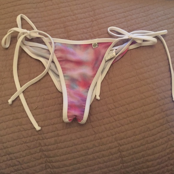 Scrunched Bikini Bottoms