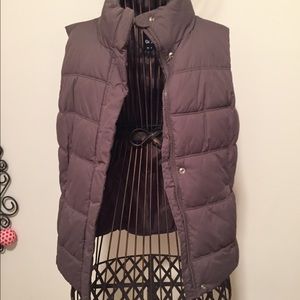Gap brown puffer vest