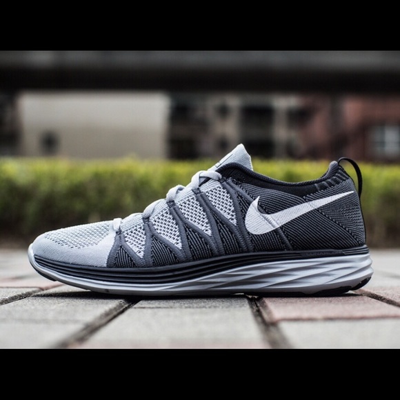 Nike Flyknit Lunar 2 - Picture 1 of 4