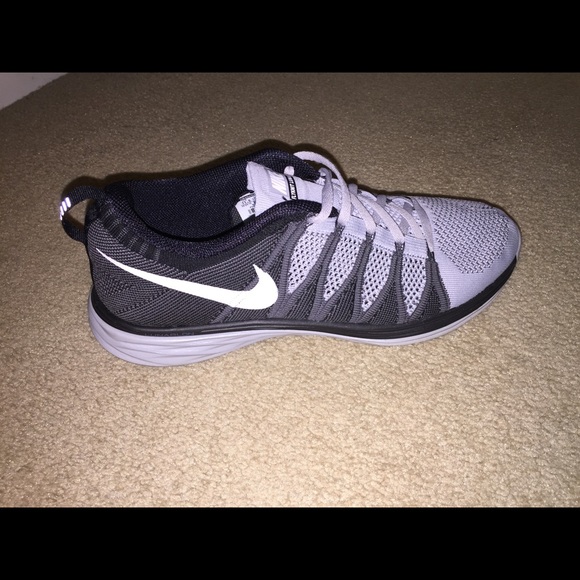 Nike Flyknit Lunar 2 - Picture 2 of 4