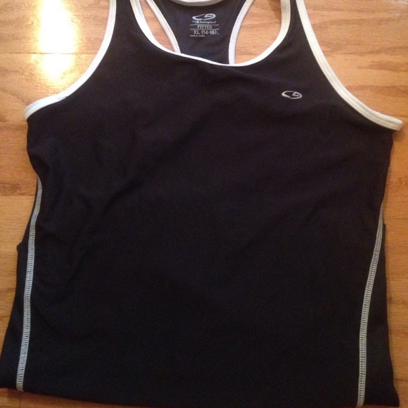 black work out shirt