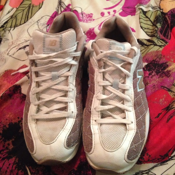 New Balance 440