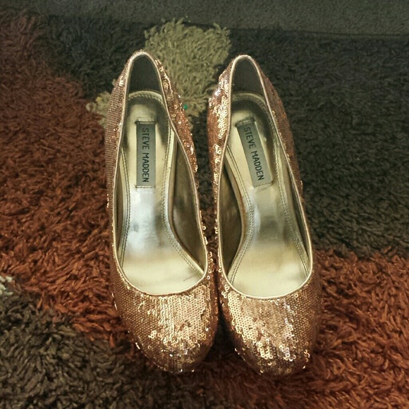 Steve madden pumps bought from posh to high for me