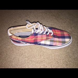 Casual Sperry shoes