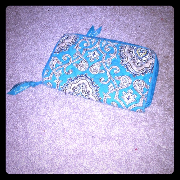 Vera Bradley Wallet 🔒 Final Price 🔒