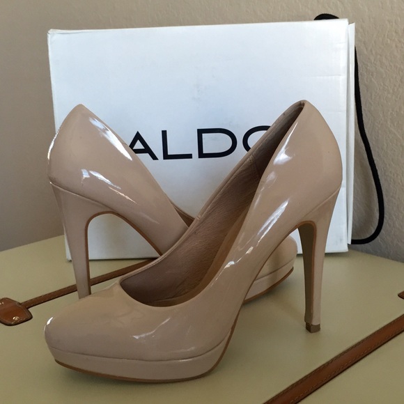 Adorable ALDO Shambley Nude Heels
